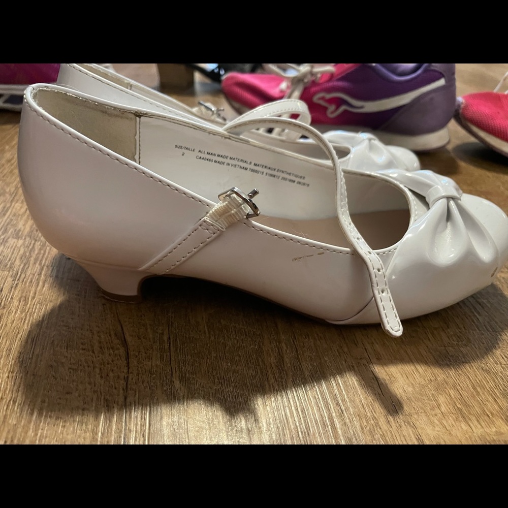 Girls white dress shoes with small heel